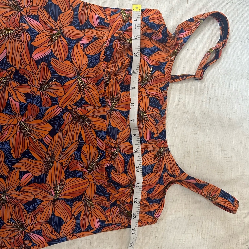 Lands' End Floral Tankini Top in Blue and 🍑 - Picture 4 of 12